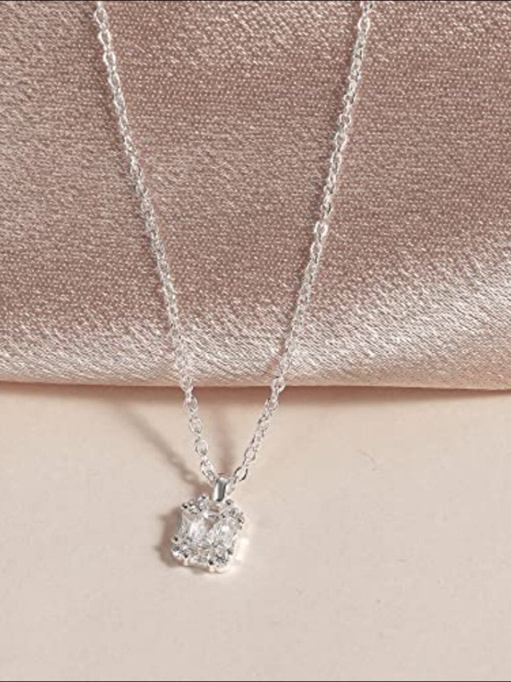 14k Gold Plated Dainty Pendant Necklace Choker - Picture 6 of 7